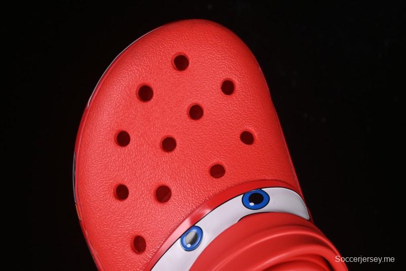 صندل كلاوج كلاسيكي ثنائي الاتجاه من كروكس - B.D4