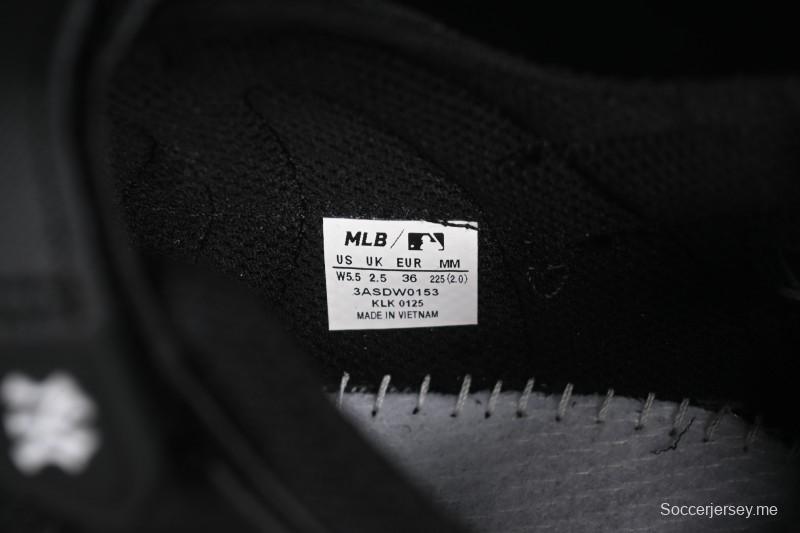 صنادل أديداس نيويورك يانكيز نيويورك يانكيز ذات قناع مكتنز لزيادة الارتفاع - 3ASDW015315350BKS