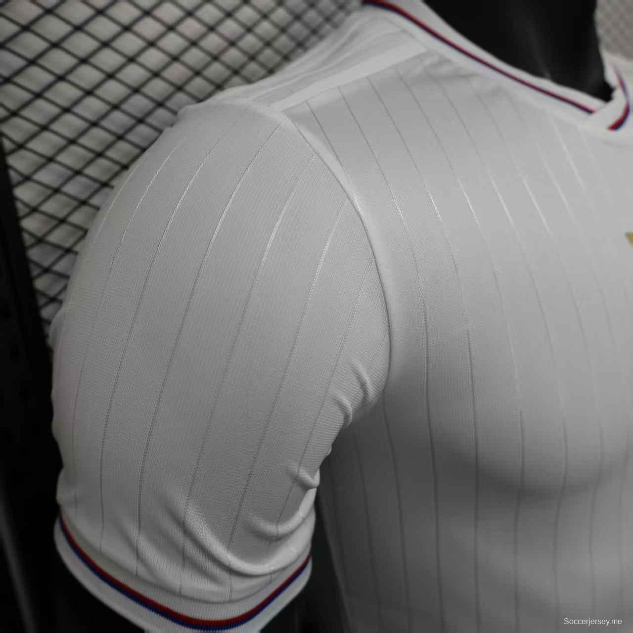 إصدار اللاعب 25/26 قميص أولمبيك ليون ليون ليون الأبيض في الذكرى ال50