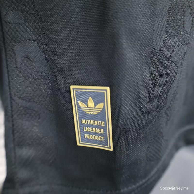 إصدار اللاعب 25/26 قميص مانشستر يونايتد الثالث بأكمام طويلة أسود اللون أسود اللون