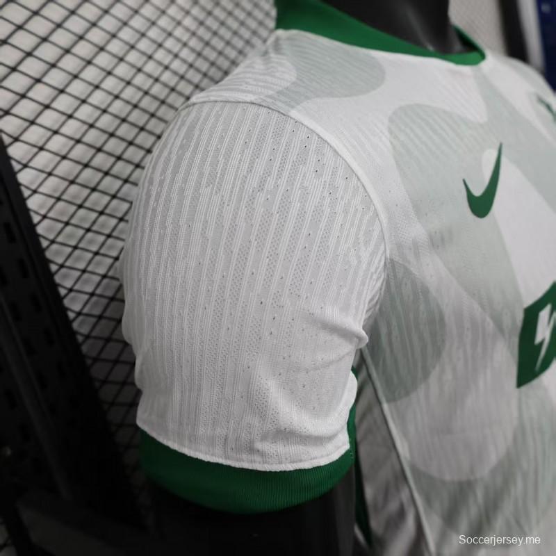 إصدار اللاعب 25/26 قميص سبورتينج لشبونة خارج أرضه