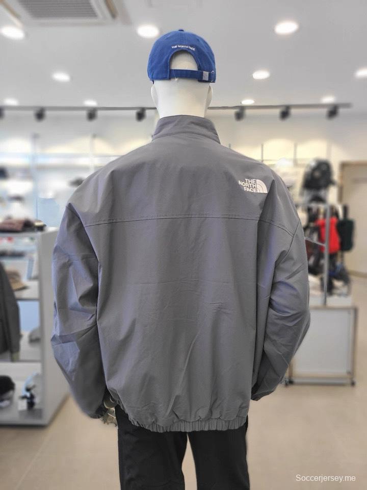 2025 جاكيت عمل من نورث فيس أسود اللون NJ3BR0285