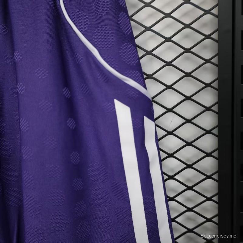 إصدار اللاعب 25/26 شورت مانشستر يونايتد البنفسجي القصير 25/26