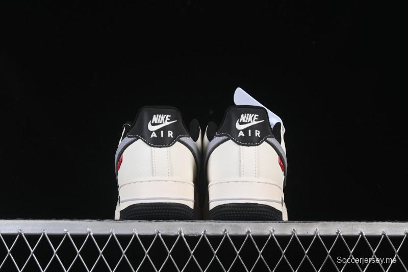 حذاء نايك اير فورس 1'07 المنخفض من نايك اير فورس 1'07 بيج رمادي أسود بحروف سوداء - JS8028-018