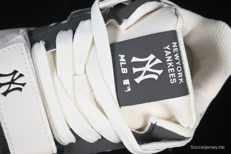 أديداس نيويورك يانكيز نيويورك يانكيز حذاء رياضي كاجوال خفيف الوزن ذو خطاف وحلقة من أديداس نيويورك MLB - 3ASXW01515N50BKS