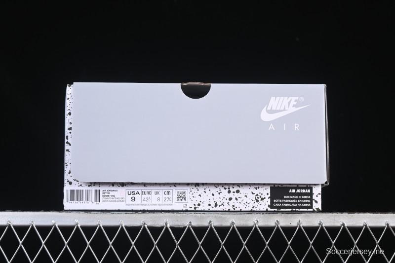 حذاء كرة السلة اير جوردان 5 ريترو من نايك بتصميم رمادي ذئب - DD0587-002