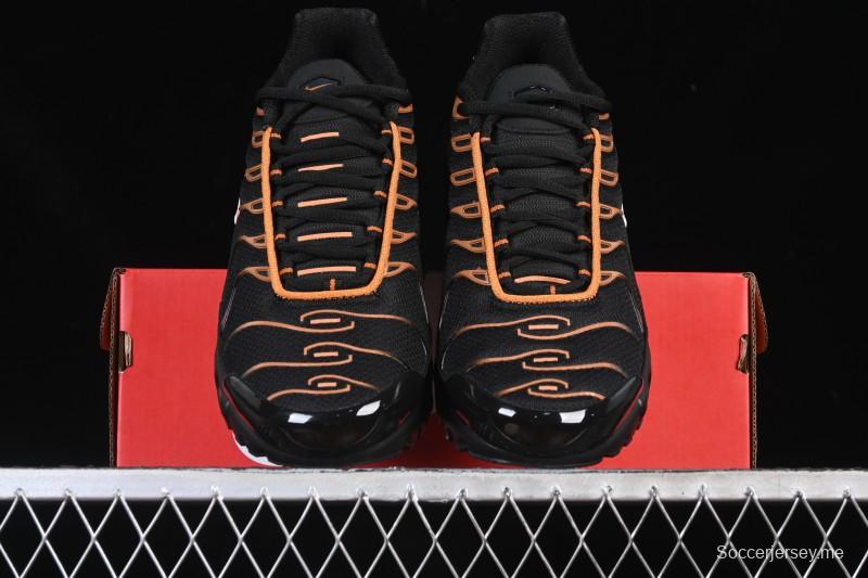 حذاء الجري اير ماكس بلس ريترو من نايك مع وسادة هوائية - FN6949-400