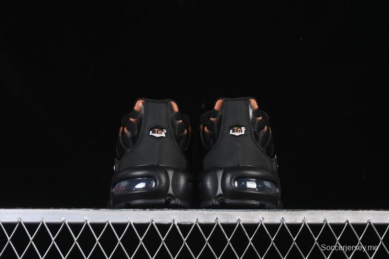 حذاء الجري اير ماكس بلس ريترو من نايك مع وسادة هوائية - FN6949-400