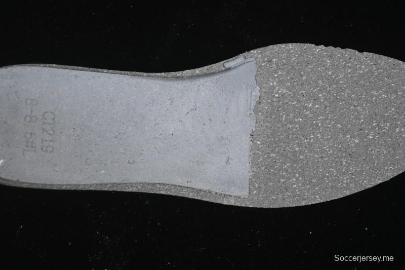 حذاء رياضي كاجوال جلدي عالي الكمال من كونفرس تشاك 1970s من كونفرس - A17900C