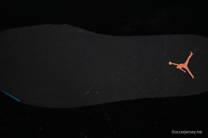 حذاء نايك اير جوردان 1 اير جوردان 1 ميد AJ1 متوسط الطراز الكاجوال بتصميم أسود أبيض برتقالي - DQ8426-801