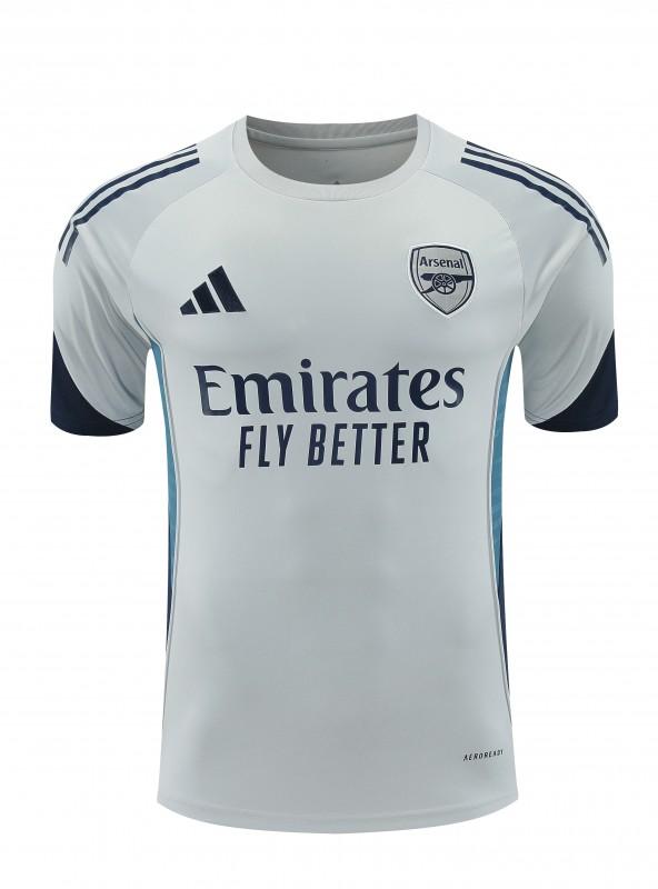 25/26 ريال مدريد قميص أبيض بأكمام قصيرة + شورت أبيض