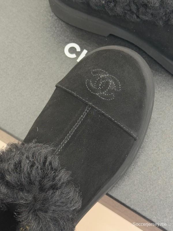 Chanel 25K Series Two-Tone CC Fur Snow Boots - KFY00270