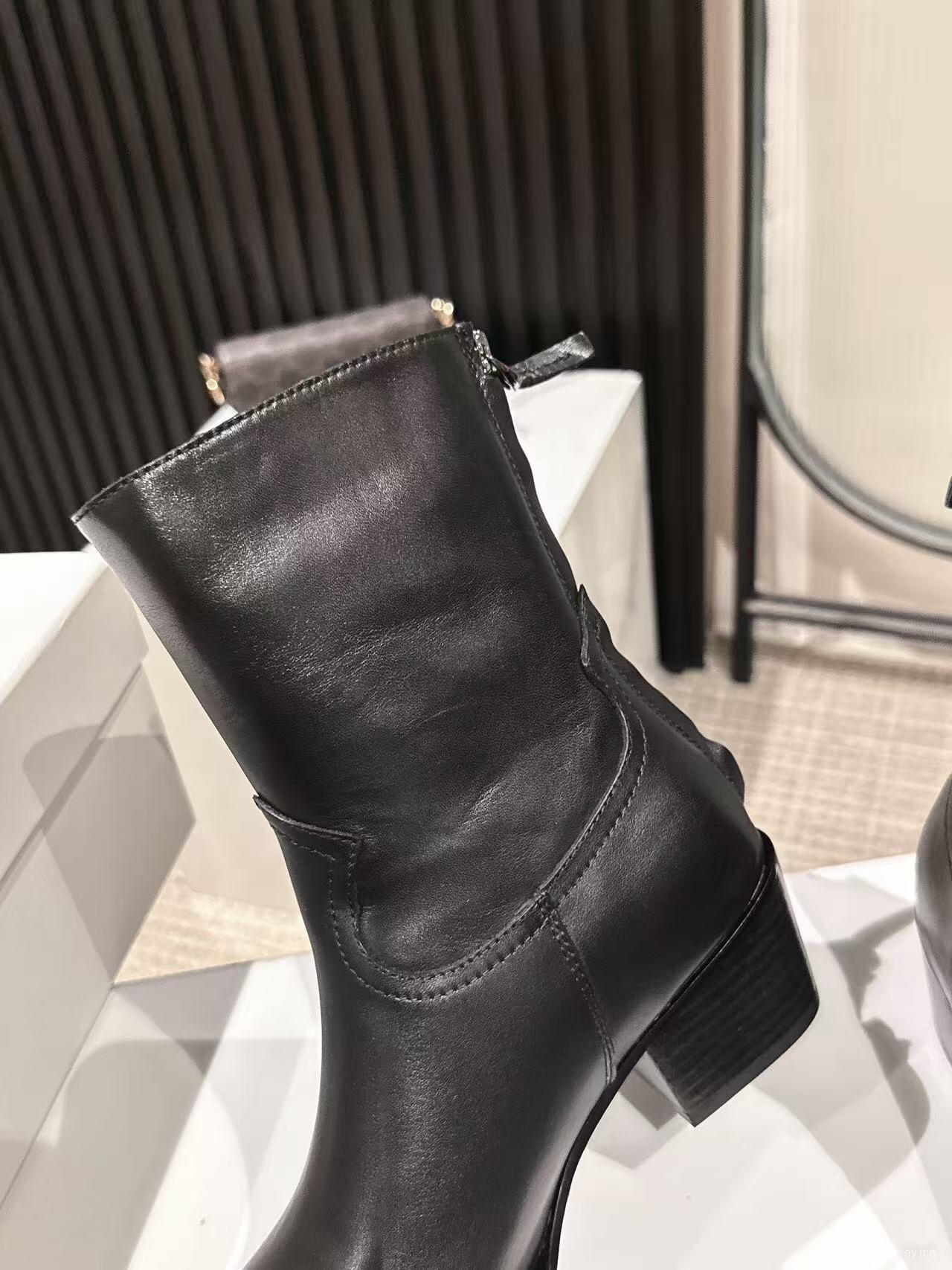 CELINE 2025/SS Fashion Boots Retro European Style - LY00410