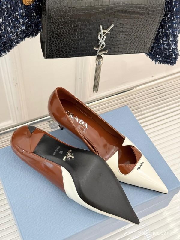 بربادا 2025 حذاء بكعب مدبب من الأمام بكعب عالٍ - KFY00310