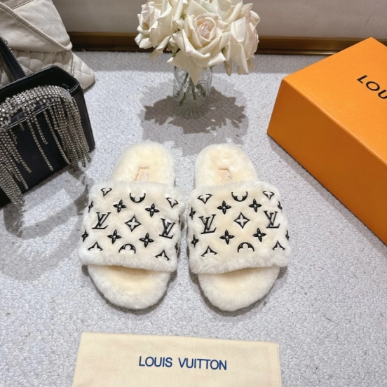 شباشب Lv 2025/ss من الصوف الكسول - LY00240