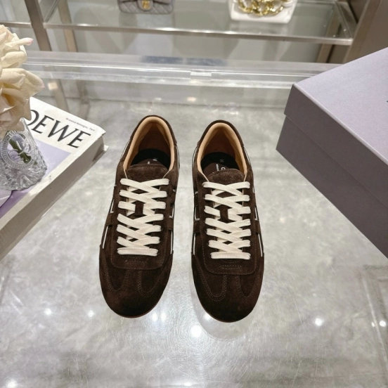 حذاء رياضي ريترو رياضي كاجوال من هوجان - KFY00330