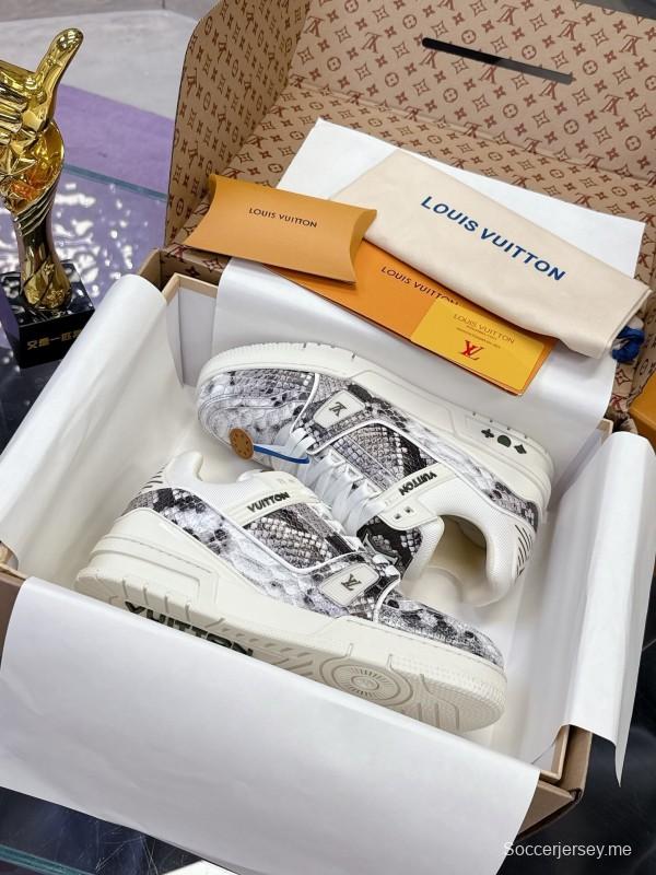 لويس فويتون LV حذاء رياضي LV Trainer Maxi سنيكرز بنقشة النعام بالرأس - AS00400