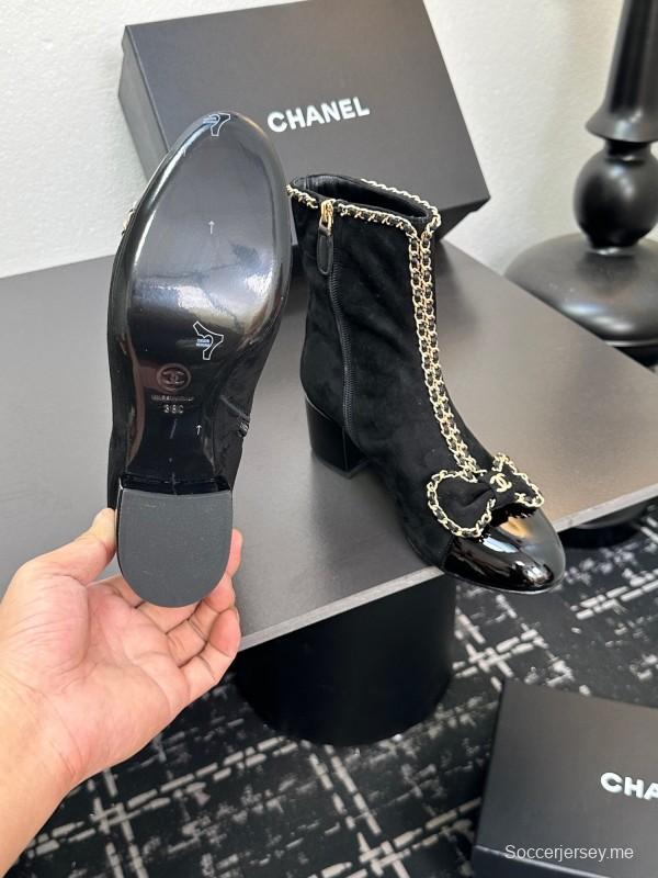 شانيل 2025 جزمة الكاحل ذات الكعب العالي ذات العقدة السلسلة 2025 من شانيل - LY00370