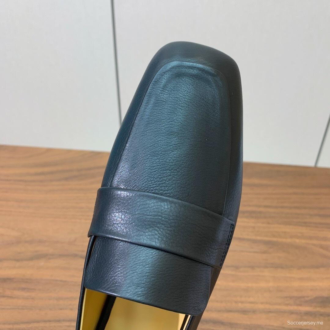 حذاء كلاسيكي أنيق وعصري من ذا رو 2025/SS من ذا رو - KFY00300