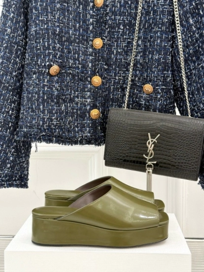 زلاجات ذا رو لموسم خريف/شتاء 2025 ذات المنصة - KFY00280