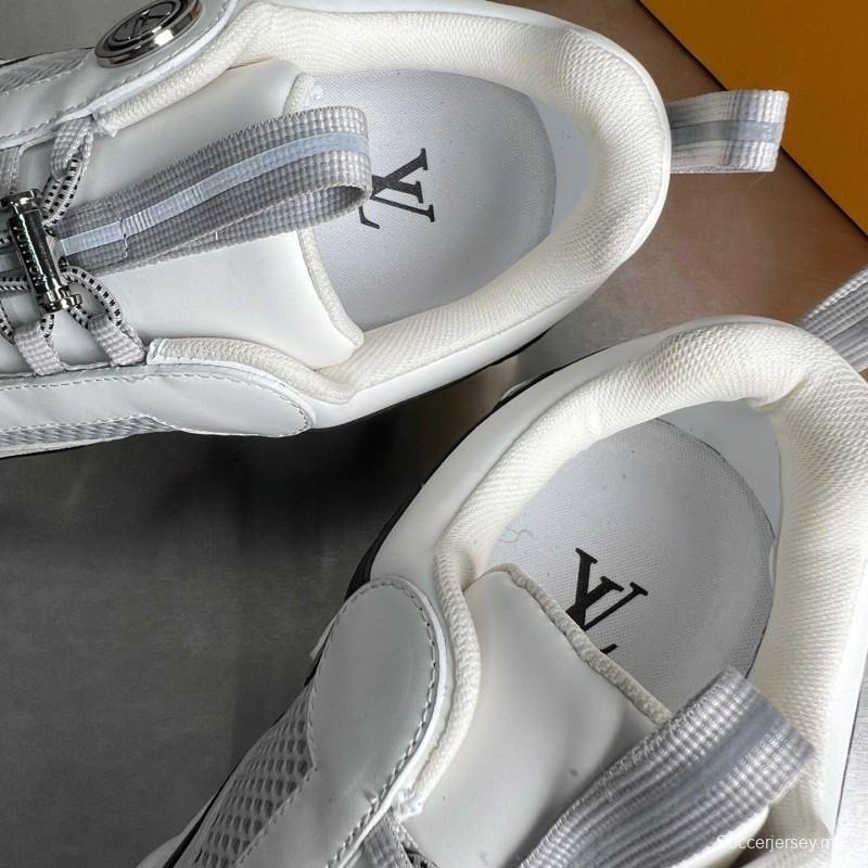 حذاء LV RUSH RUSH من جلد العجل المعدني LV الدائري الدائري المقاوم للانزلاق ذو تصميم كاجوال منخفض - YC