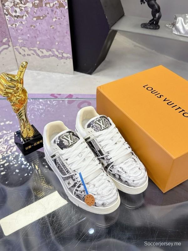 لويس فويتون LV حذاء رياضي LV Trainer Maxi سنيكرز بنقشة النعام بالرأس - AS00400