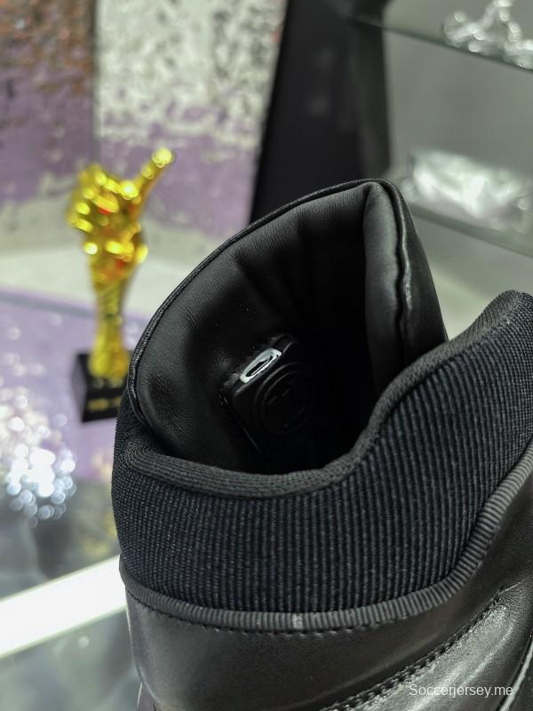 حذاء رياضي LV Trainer Maxi الرياضي مع كابل شحن LED متعدد الألوان - AS00760