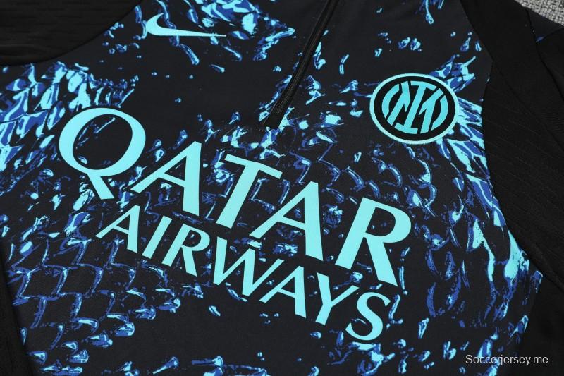 إصدار اللاعب 25/26 إنتر ميلان الإيطالي أسود بنقشة رذاذ الماء الأزرق سترة رياضية بسحاب نصف سحاب + بنطال طويل