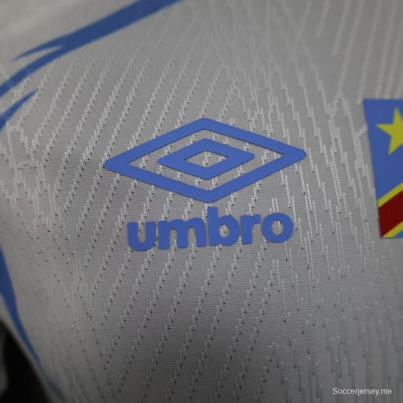 نسخة اللاعب 2026 قميص جمهورية الكونغو الديمقراطية الثالث باللون الأبيض والأزرق الهندسي 2026