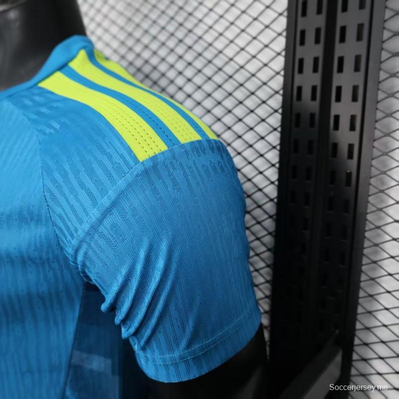 2026 نسخة اللاعبين قميص إسبانيا الأزرق للعب خارج أرضها