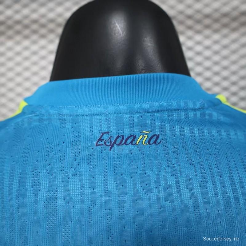 2026 نسخة اللاعبين قميص إسبانيا الأزرق للعب خارج أرضها