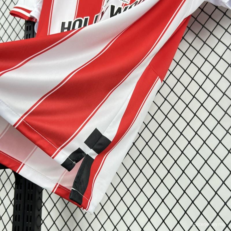 2025/26 قميص برينتفورد للعب على أرضه