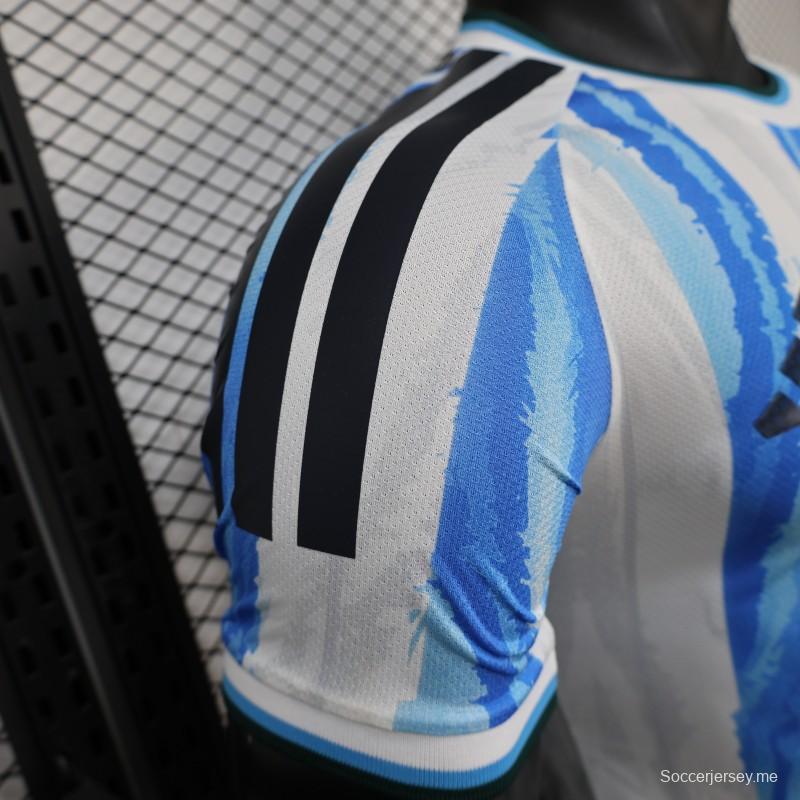 2026 نسخة اللاعبين الأرجنتين قميص أبيض وأزرق فاتح مع خطوط فرشاة