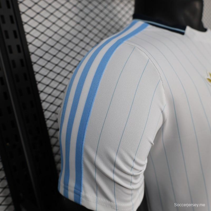 قميص اللاعب الإصدار 2026 الأرجنتيني الأبيض المزود بشعار "Terrace"
