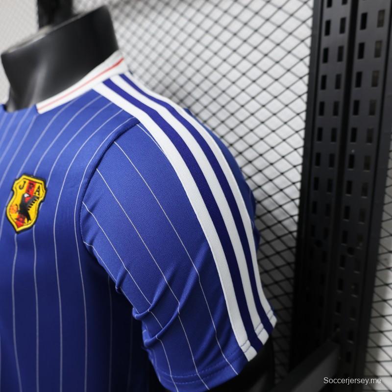 قميص اللاعب الإصدار 2026 باللون الأزرق الياباني مع أيقونات "تراس" باللون الأبيض