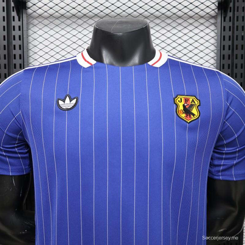 قميص اللاعب الإصدار 2026 باللون الأزرق الياباني مع أيقونات "تراس" باللون الأبيض