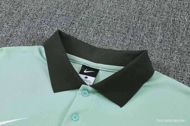 26/27  طقم رياضي من تشيلسي يتألف من قميص بولو أخضر فاتح وسروال طويل