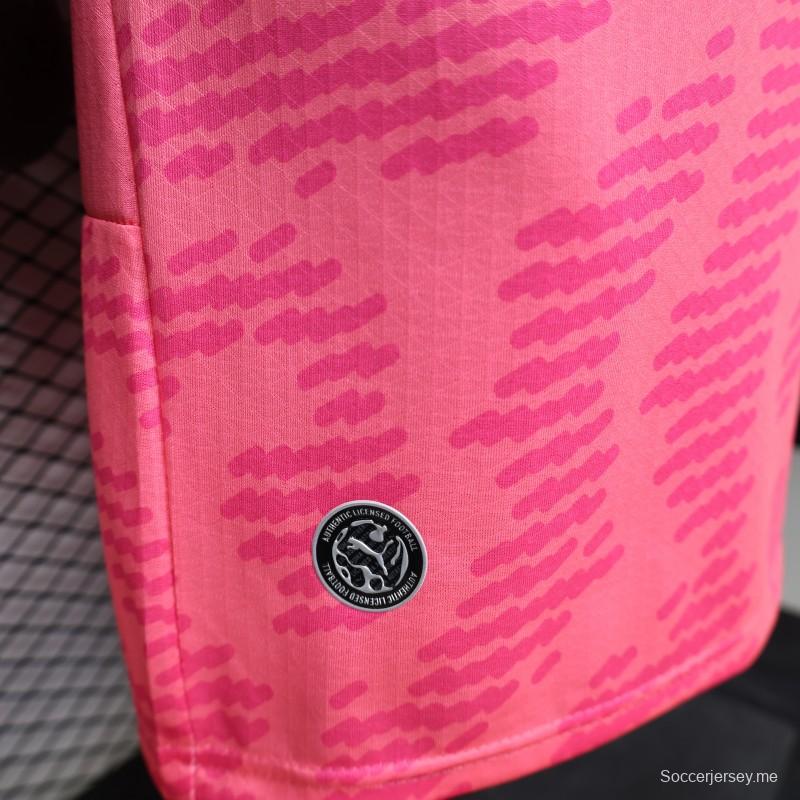 قميص المنتخب البرتغالي الثالث باللون الوردي، الإصدار الخاص، إصدار اللاعب 2026