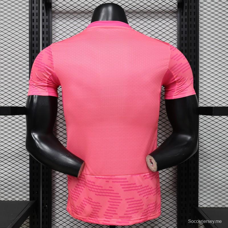 قميص المنتخب البرتغالي الثالث باللون الوردي، الإصدار الخاص، إصدار اللاعب 2026
