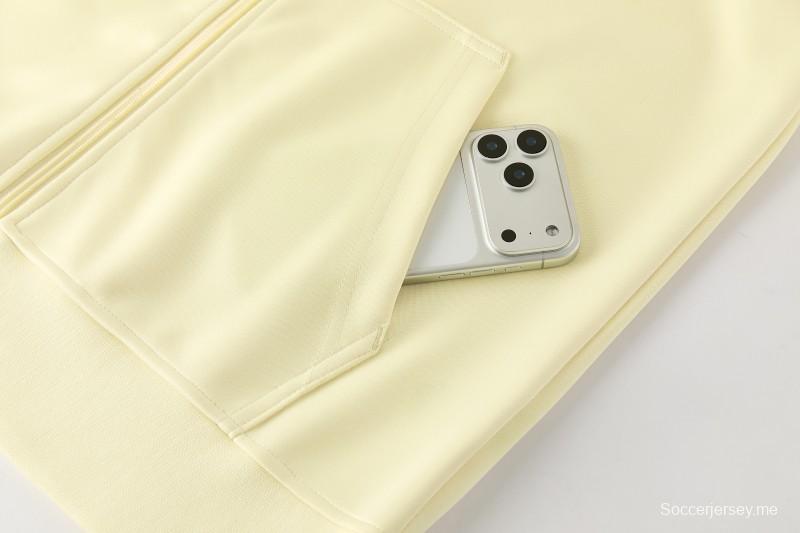 2026  سترة بأزرار كاملة + بنطال طويل من Adidas بلون المشمش