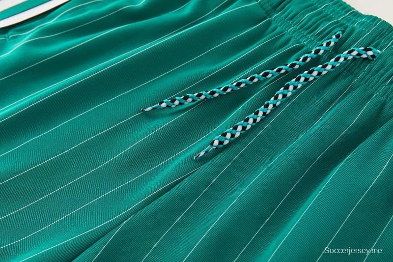 26/27 ليفربول   قميص أخضر مخطط   بأكمام قصيرة + شورت كرة قدم