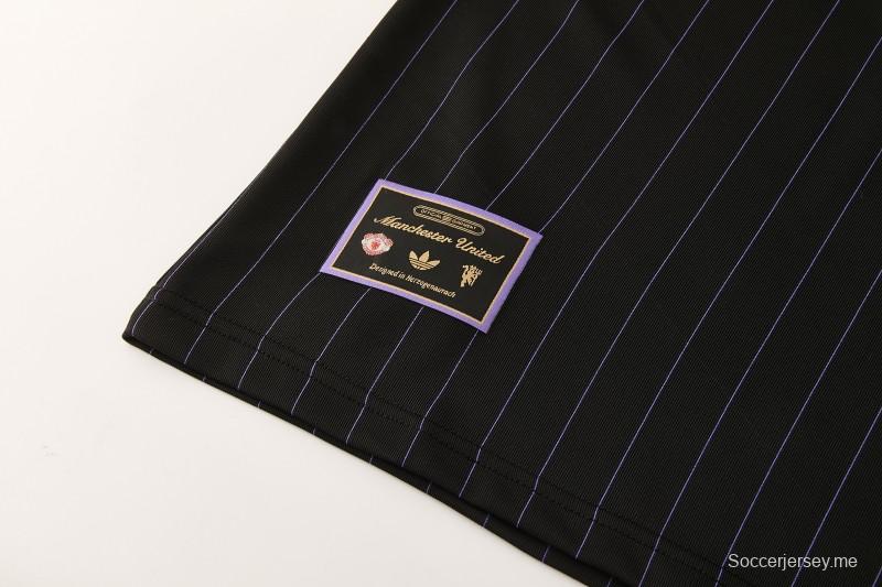 26/27  قميص مانشستر يونايتد أسود بأكمام قصيرة + شورت كرة قدم