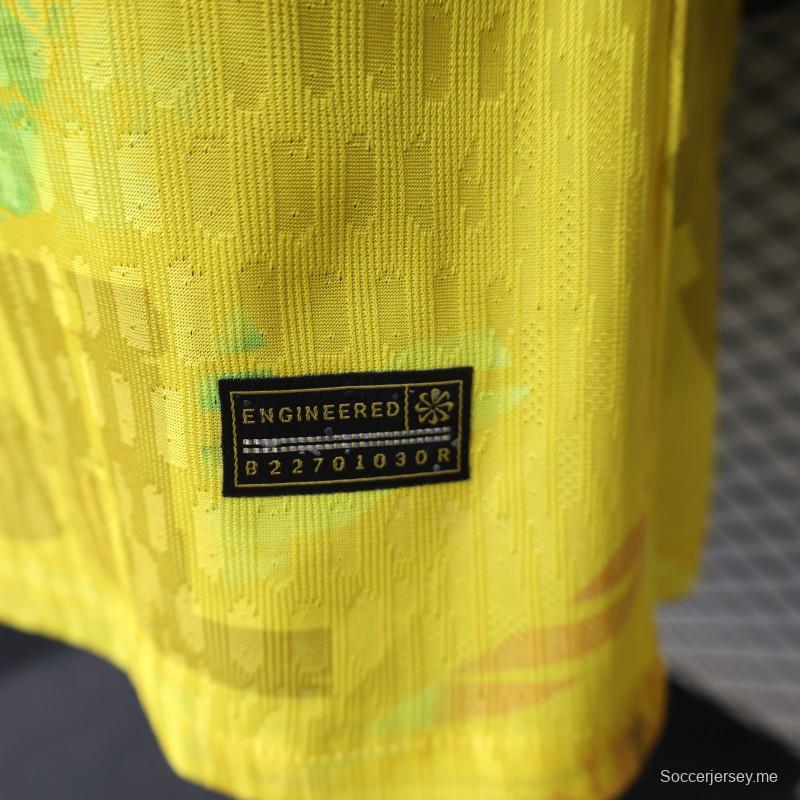 قميص اللاعب الإصدار 2026 باللون الأصفر البرازيلي مع لمسات خضراء، إصدار خاص للمباريات على أرض الفريق