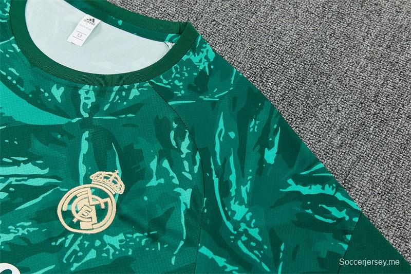 26/27 ريال مدريد - قميص أخضر بنقشة التمويه بأكمام قصيرة + شورت كرة قدم