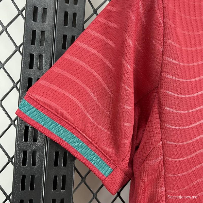 قميص المنتخب البرتغالي للسيدات في كأس العالم 2026 (قميص المباريات على أرضه)