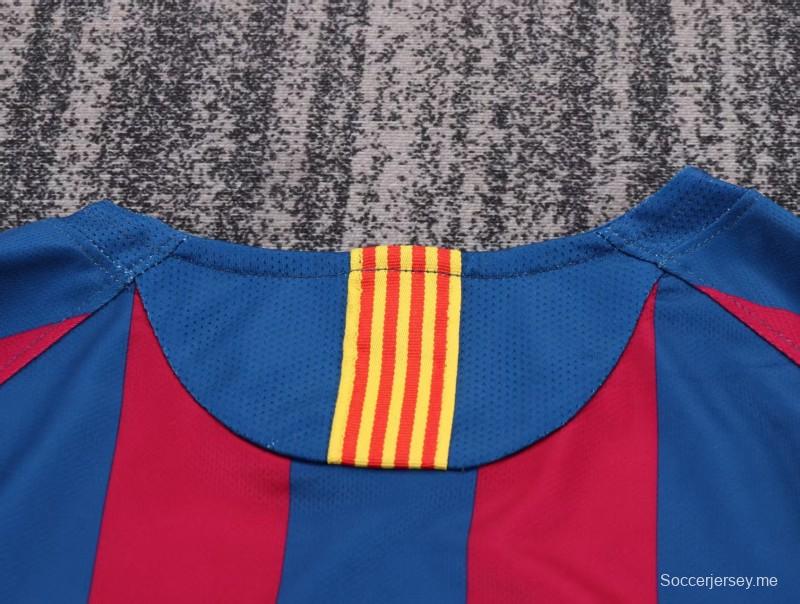 قميص برشلونة الرئيسي للموسم 2005/2006 بنمط رجعي، نسخة الدوري، بأكمام طويلة