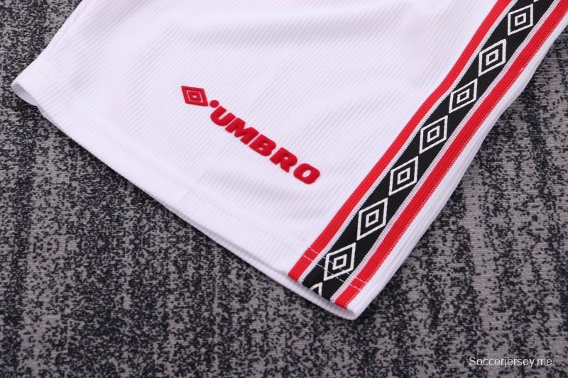 قميص مانشستر يونايتد الأبيض التذكاري من موسم 98/99