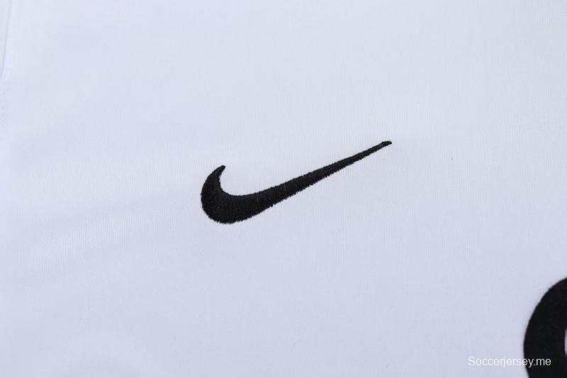 قميص مانشستر يونايتد للعب خارج أرضه لموسم 2002/2003