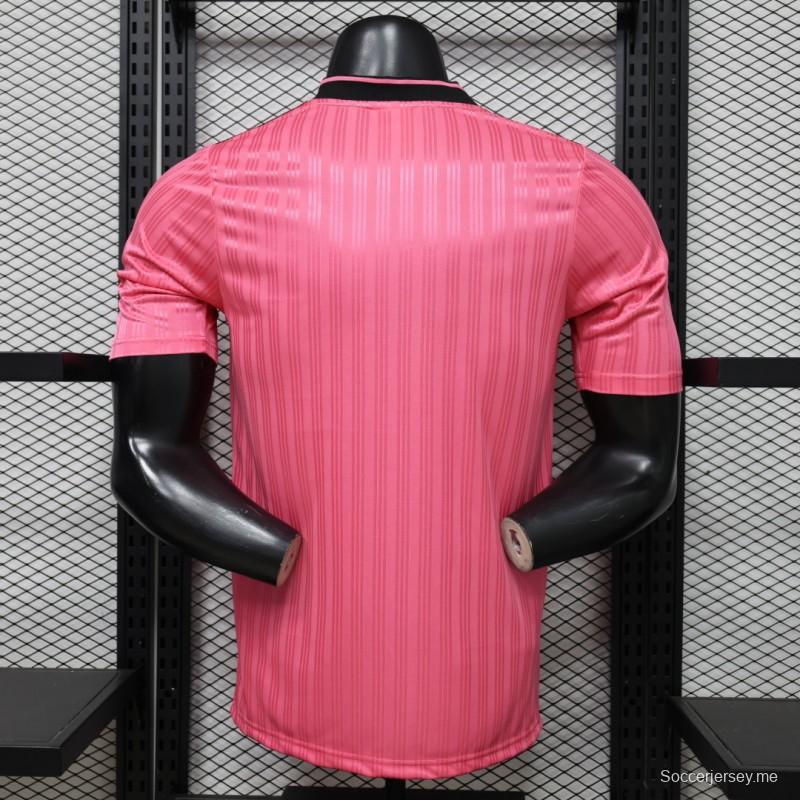 قميص كرة القدم الكلاسيكي "Player Version 2026" من Adidas Originals بخطوط وردية