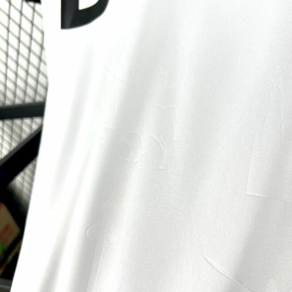 2025/26 قميص المنزل 2025/26 بورجوس سي إف